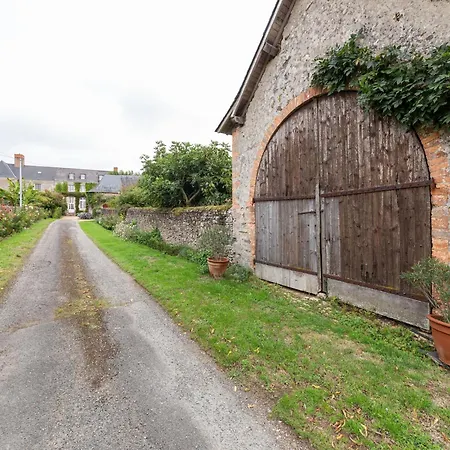 Charming Near Mayenne River, Cleaning Included
