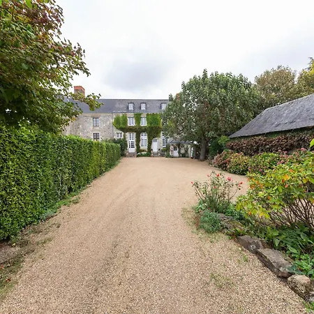 Charming Near Mayenne River, Cleaning Included Saint-Laurent-des-Mortiers